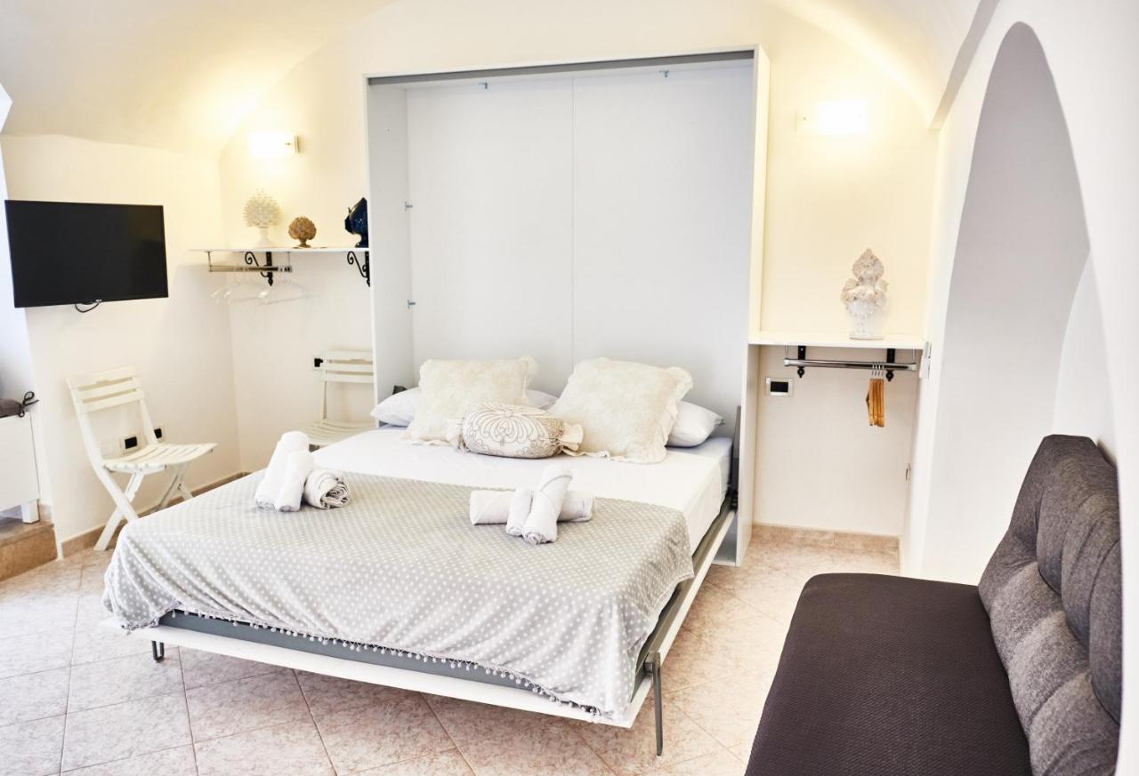 Balilla Guest House - Ostuni Centro - All Confort Kültér fotó